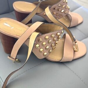 Michael Kors Valencia Ankle Strap Studded Sandals Heels Leather Oyster Nude
